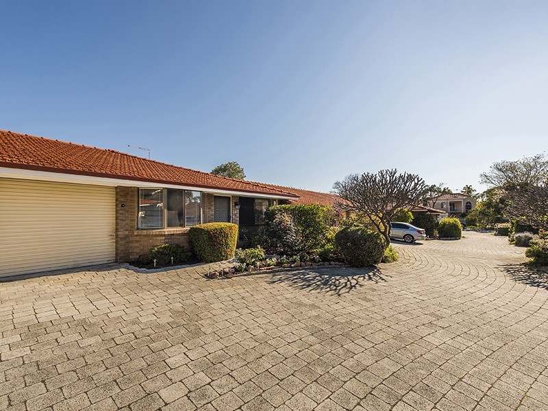 4/120 Matheson Road, Applecross WA 6153