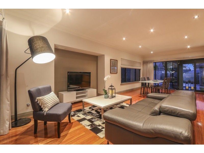 15 Parkside Ave, Mount Pleasant WA 6153