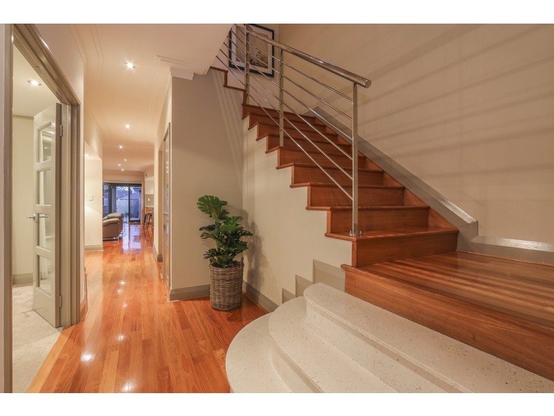 15 Parkside Ave, Mount Pleasant WA 6153