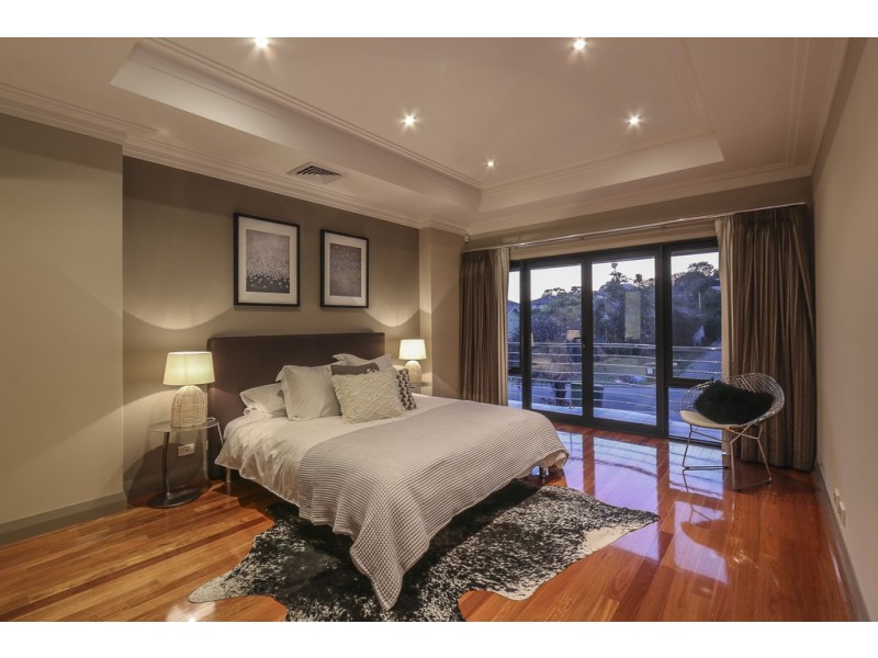 15 Parkside Ave, Mount Pleasant WA 6153