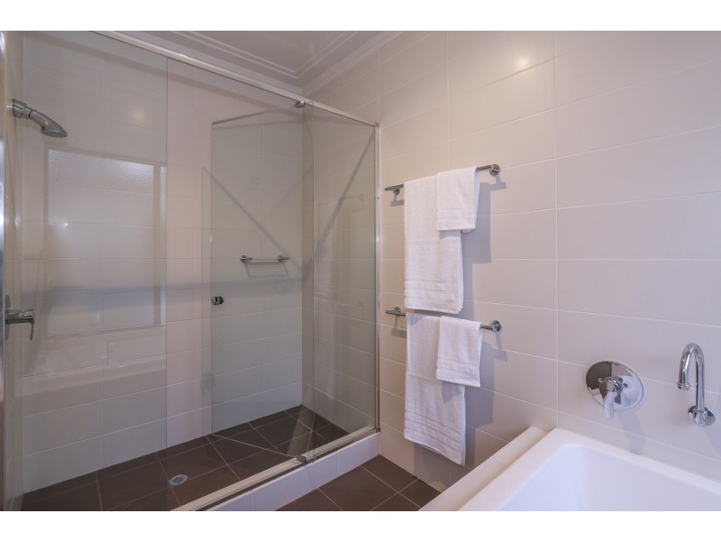 15 Parkside Ave, Mount Pleasant WA 6153