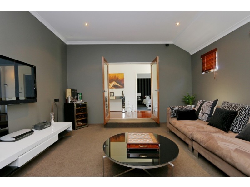 77A Gairloch Street, Mount Pleasant WA 6153