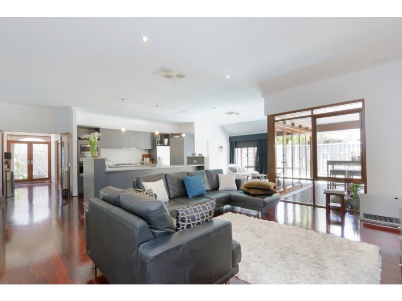 77A Gairloch Street, Mount Pleasant WA 6153