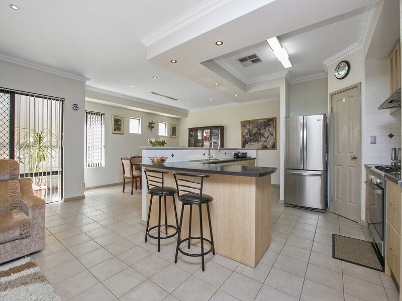 79B Redwood Crescent, Melville WA 6156