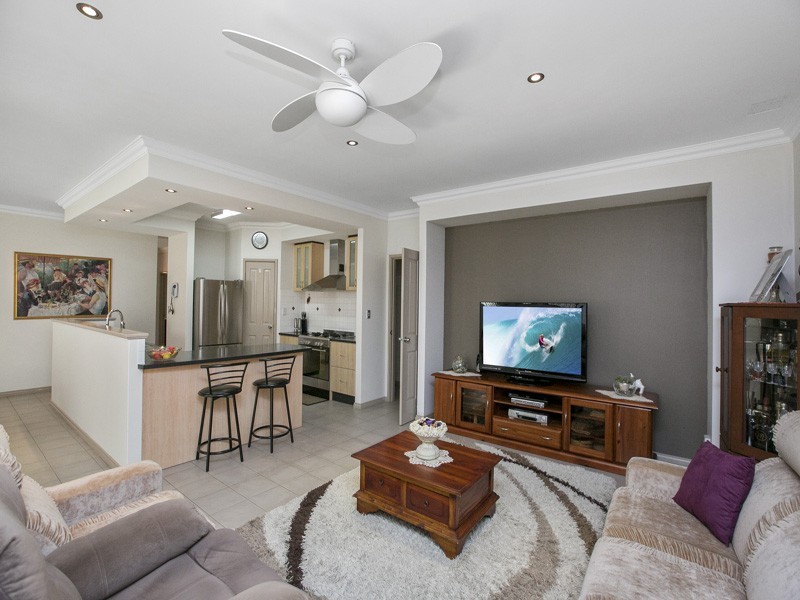 79B Redwood Crescent, Melville WA 6156