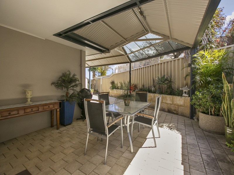 79B Redwood Crescent, Melville WA 6156