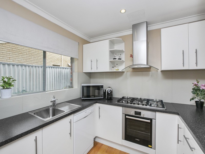 3/72 Waddell Road, Bicton WA 6157