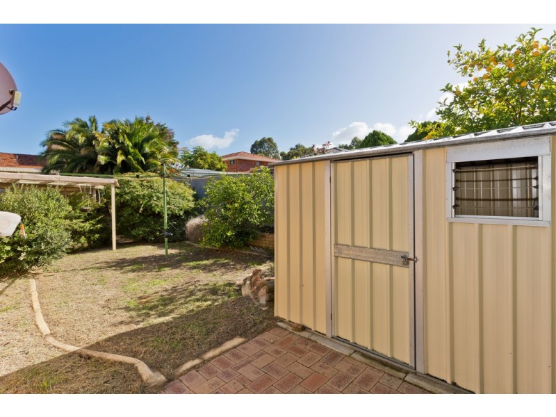 18 Earlston Place, Booragoon WA 6154