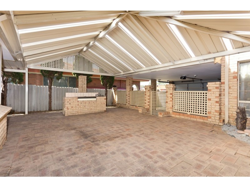 18 Earlston Place, Booragoon WA 6154
