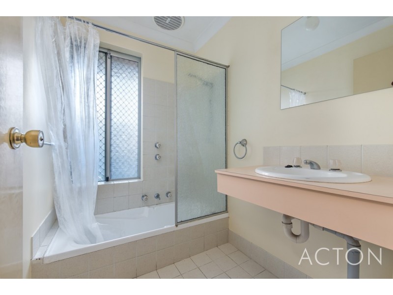 21A Parkside Avenue, Mount Pleasant WA 6153