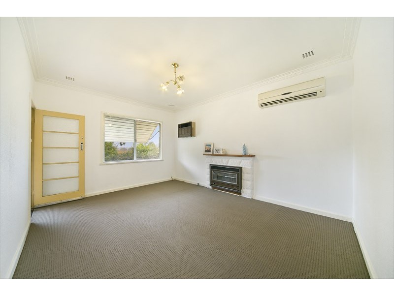 38 SELWAY ROAD, Brentwood WA 6153