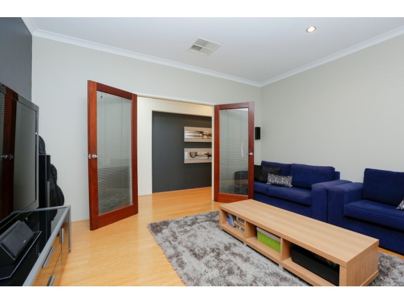 32 STRICKLAND ROAD, Ardross WA 6153