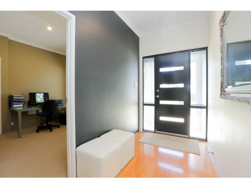 32 STRICKLAND ROAD, Ardross WA 6153