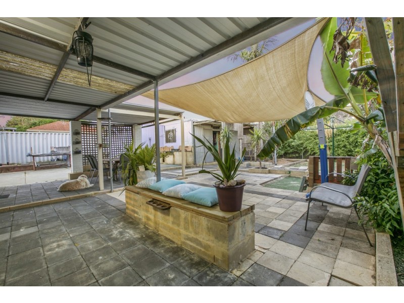 14 Belarius Street, Coolbellup WA 6163