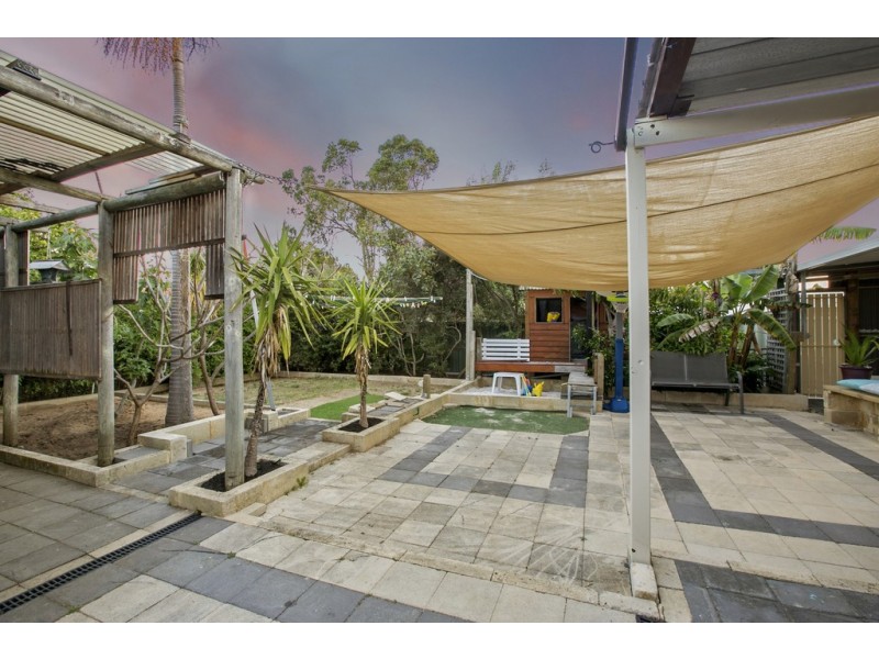 14 Belarius Street, Coolbellup WA 6163