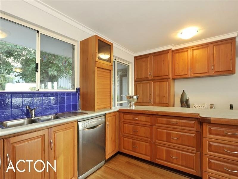 29 Estuary View Road, Dawesville WA 6211