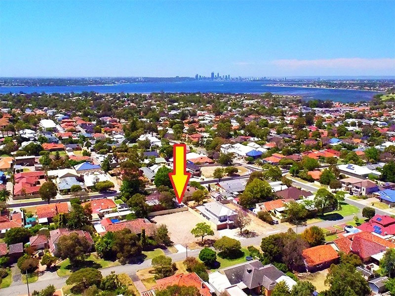 13B HOPGOOD STREET, Melville WA 6156