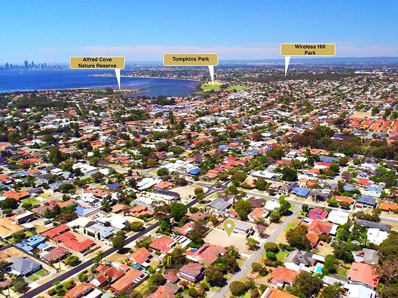 13B HOPGOOD STREET, Melville WA 6156