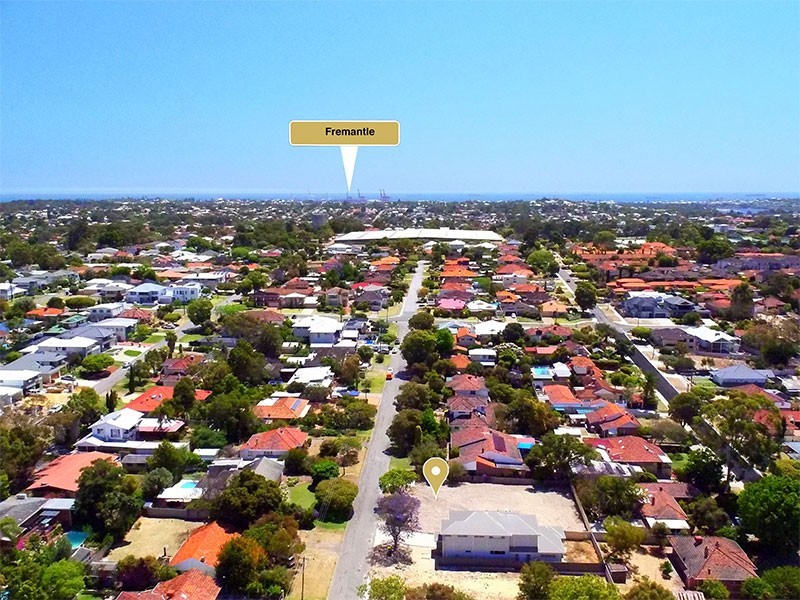 13B HOPGOOD STREET, Melville WA 6156