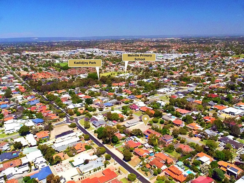 13B HOPGOOD STREET, Melville WA 6156