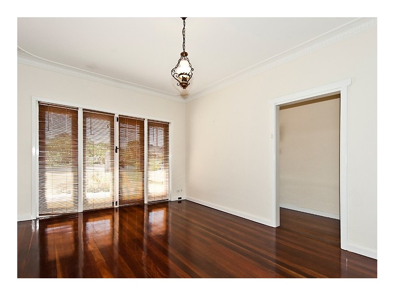 27A Latham Street, Alfred Cove WA 6154