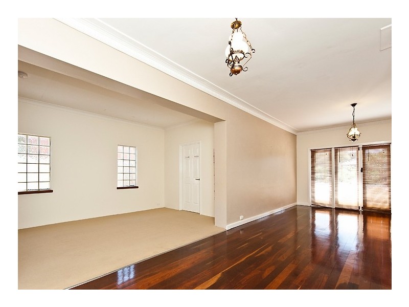 27A Latham Street, Alfred Cove WA 6154