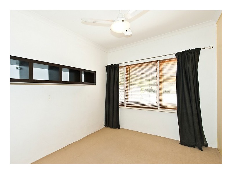 27A Latham Street, Alfred Cove WA 6154