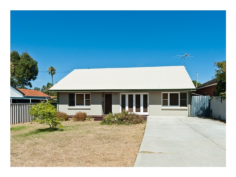 27A Latham Street, Alfred Cove WA 6154