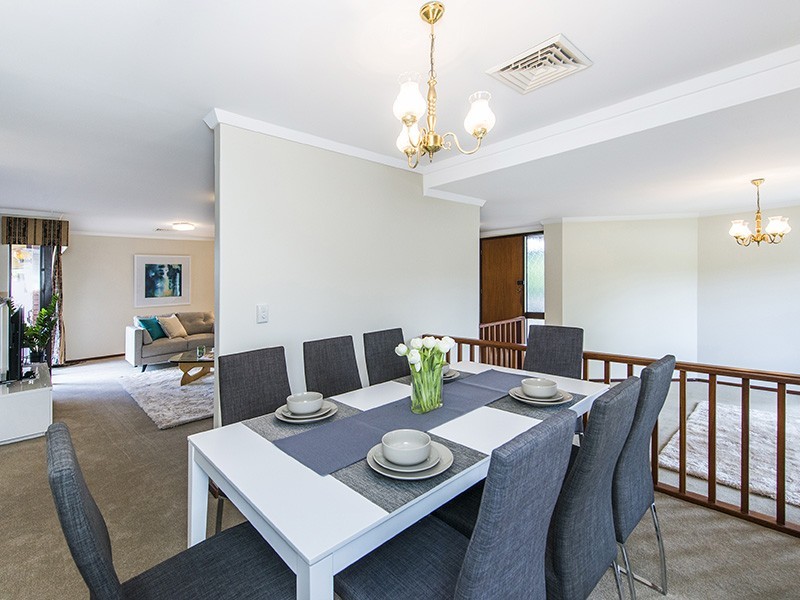 4/2 Marcus Avenue, Booragoon WA 6154