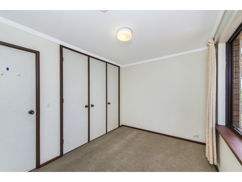 4/2 Marcus Avenue, Booragoon WA 6154