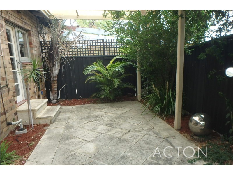 2/722 Canning Highway, Applecross WA 6153