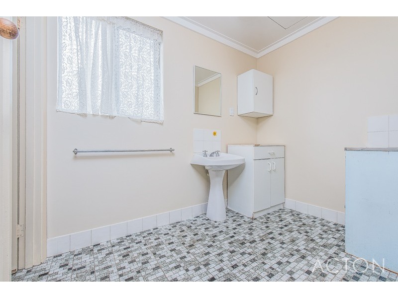 16/413 Canning Highway, Como WA 6152