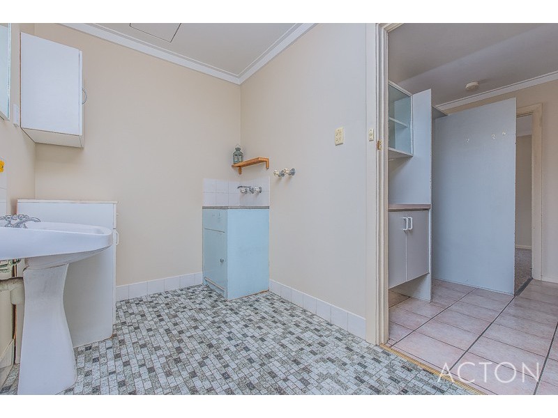 16/413 Canning Highway, Como WA 6152