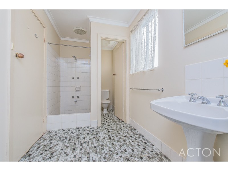 16/413 Canning Highway, Como WA 6152