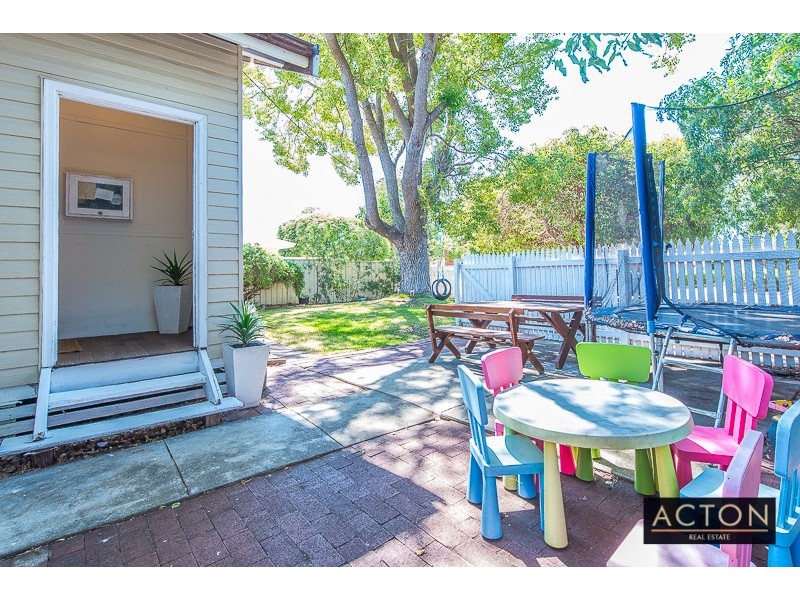 19 Rivett Way, Brentwood WA 6153