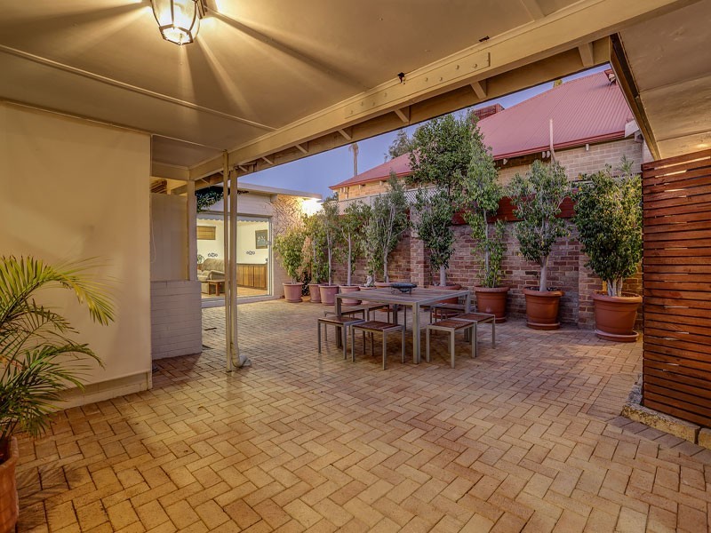 35 Bedford Road, Ardross WA 6153