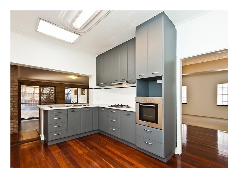 27a Latham Street, Alfred Cove WA 6154