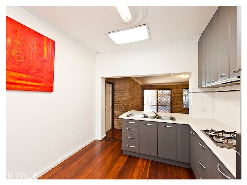 27a Latham Street, Alfred Cove WA 6154