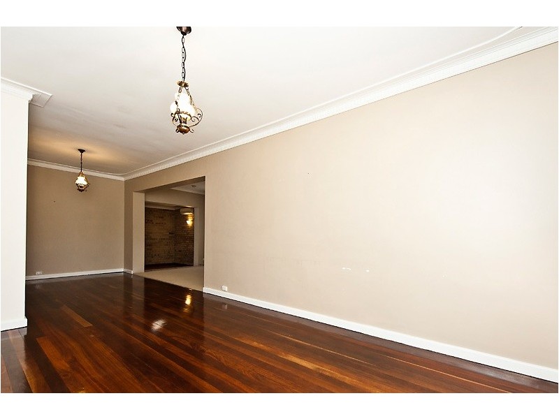 27a Latham Street, Alfred Cove WA 6154