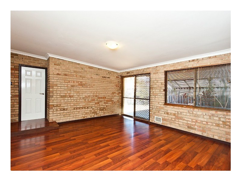 27a Latham Street, Alfred Cove WA 6154