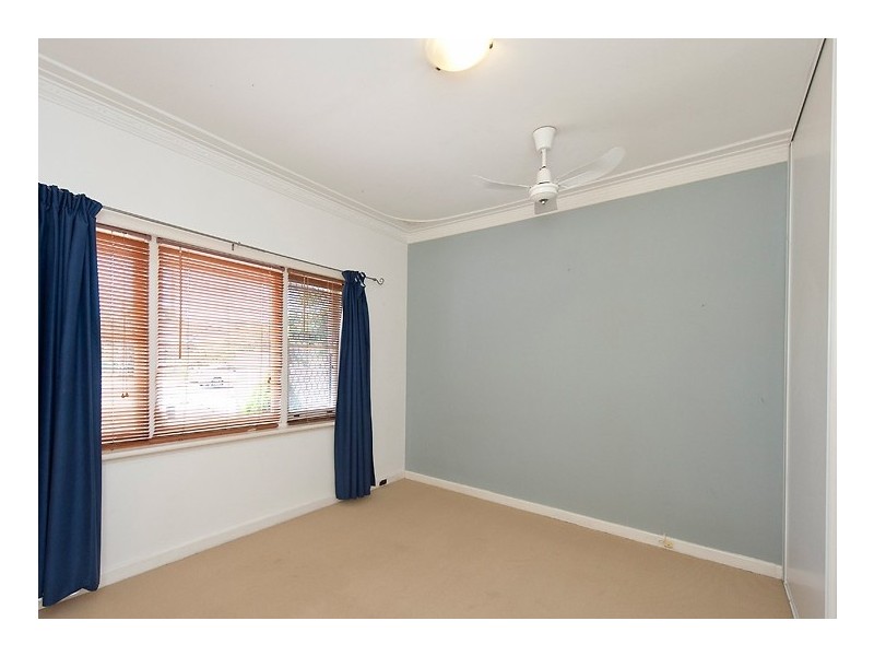 27a Latham Street, Alfred Cove WA 6154