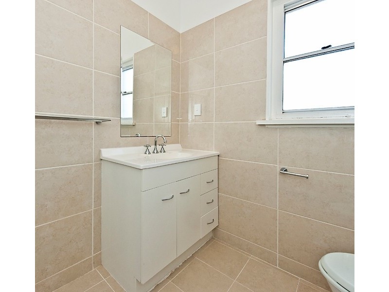 27a Latham Street, Alfred Cove WA 6154