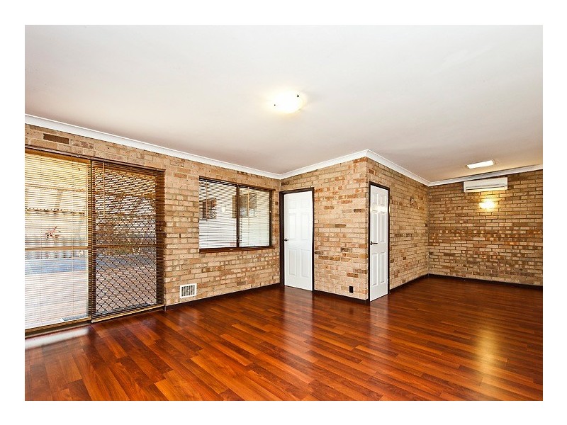 27a Latham Street, Alfred Cove WA 6154