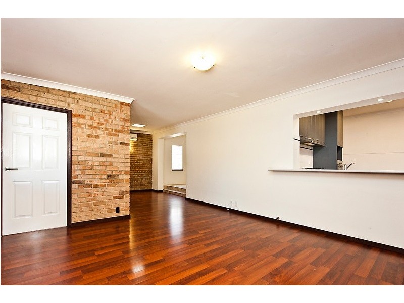 27a Latham Street, Alfred Cove WA 6154