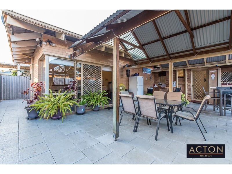 10 Moorhouse Street, Willagee WA 6156