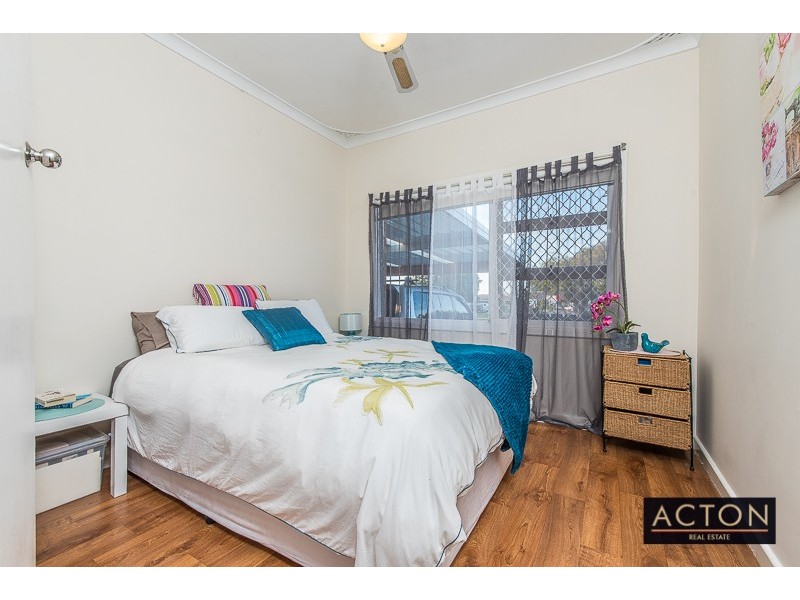 10 Moorhouse Street, Willagee WA 6156