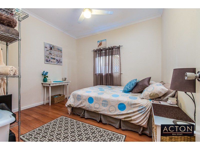 10 Moorhouse Street, Willagee WA 6156