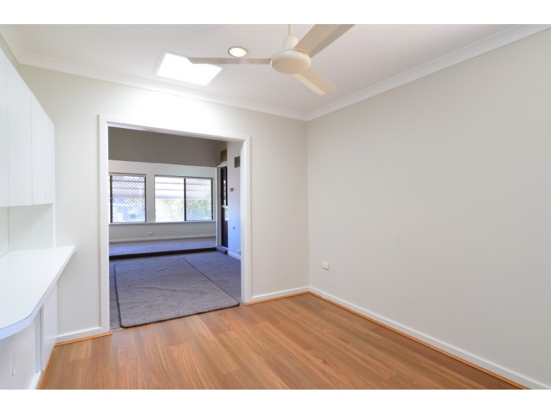 16 Denny Way, Alfred Cove WA 6154