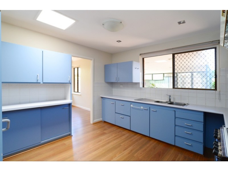 16 Denny Way, Alfred Cove WA 6154