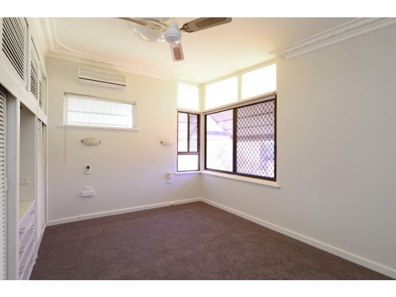 16 Denny Way, Alfred Cove WA 6154